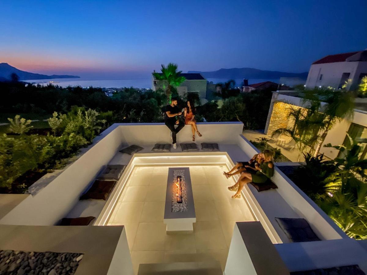Villa Lydia I Superb Views, Two Pools, Next To The City 基萨莫斯 外观 照片
